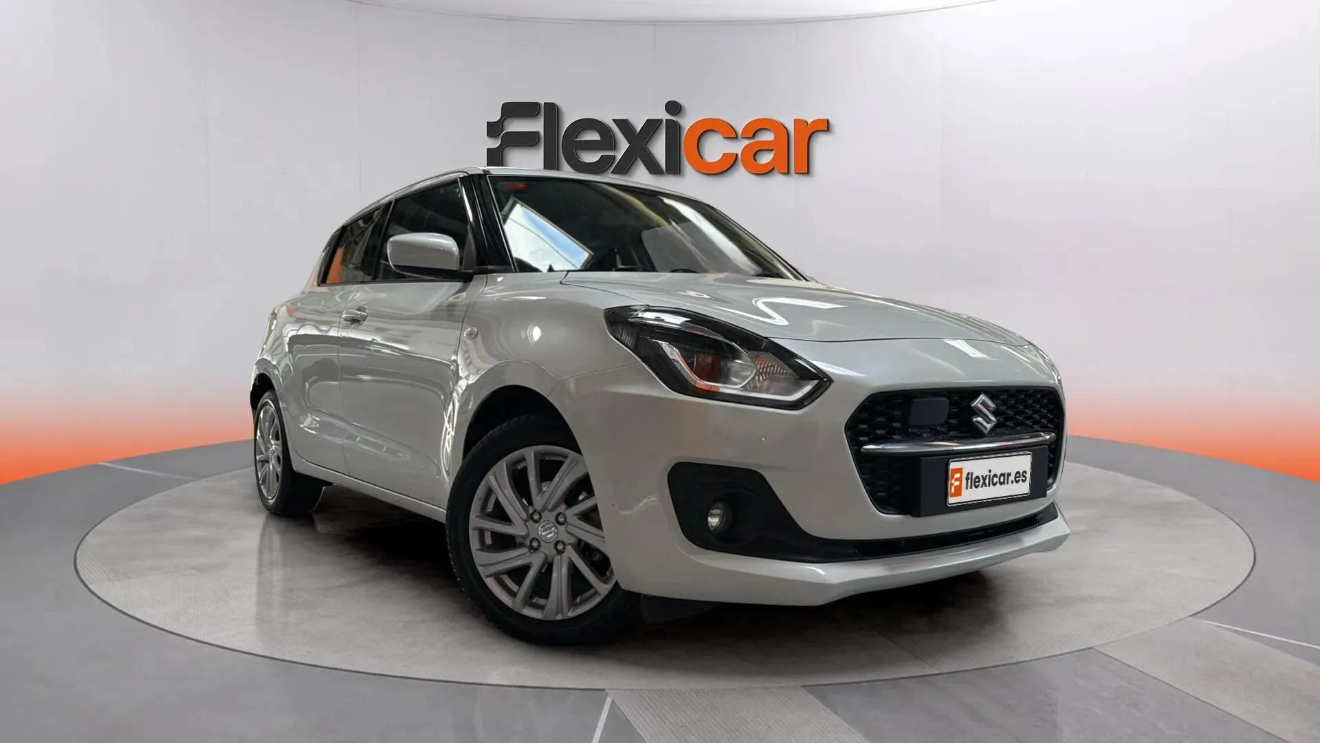 Suzuki Swift 1.2 GLE Mild Hybrid CVT - foto 1
