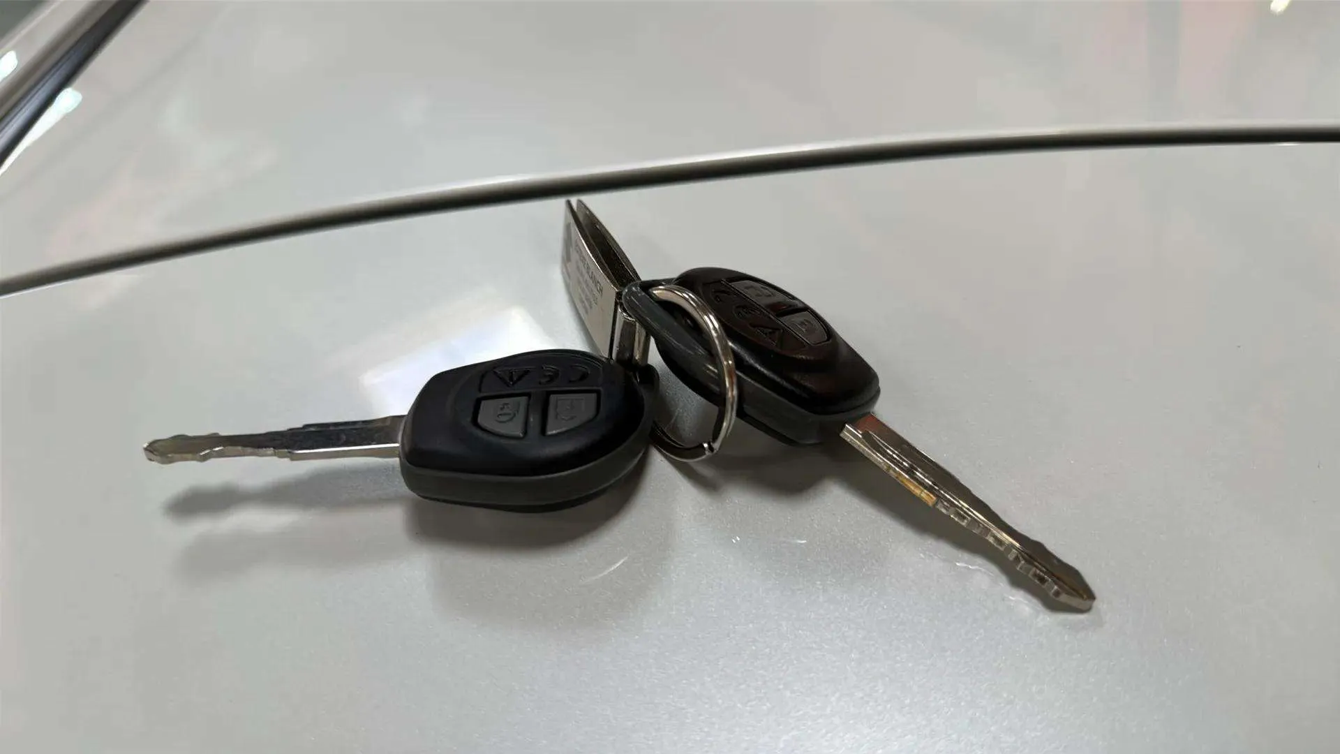 Suzuki Swift 1.2 GLE Mild Hybrid CVT - foto 20