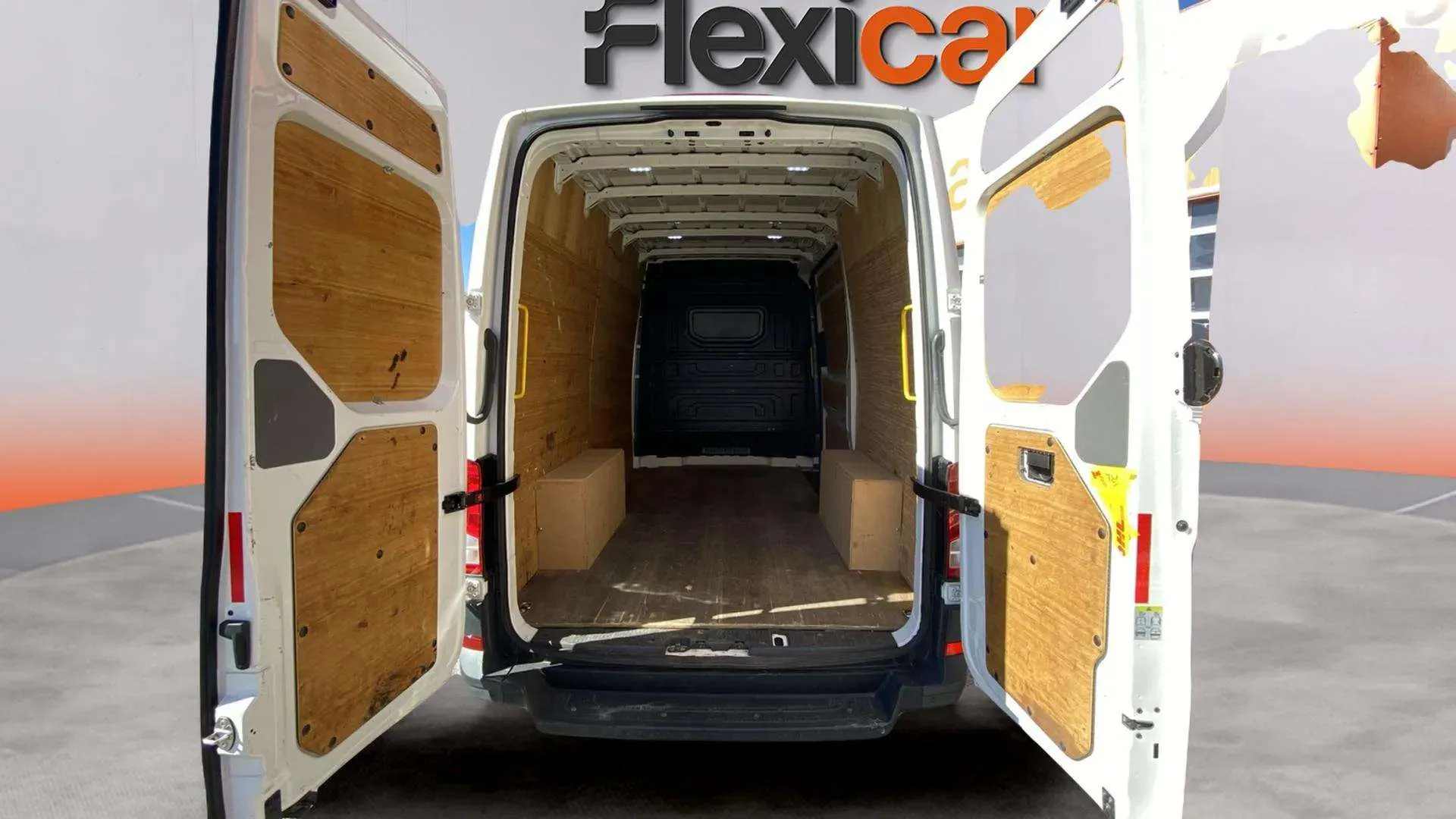 Volkswagen Crafter 30 Furgón BM TN L3H2 2.0TDI - foto 23