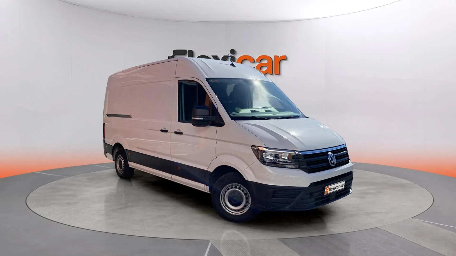 Volkswagen Crafter 30 Furgón BM TN L3H2 2.0TDI - foto 2