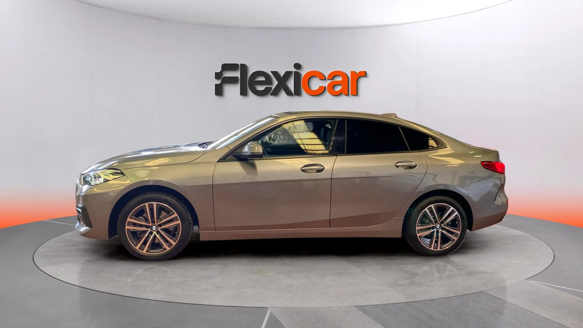 BMW Serie 2 218iA Gran Coupe - foto 4