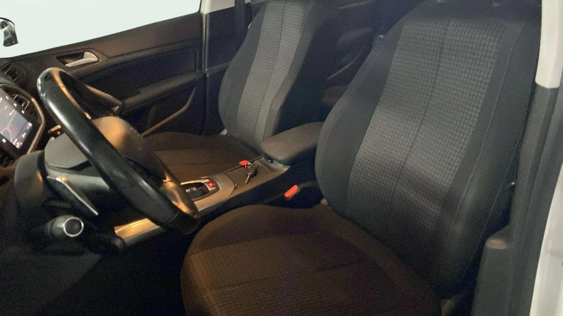 Peugeot 308 Style 1.2 PureTech EAT8 - foto 21