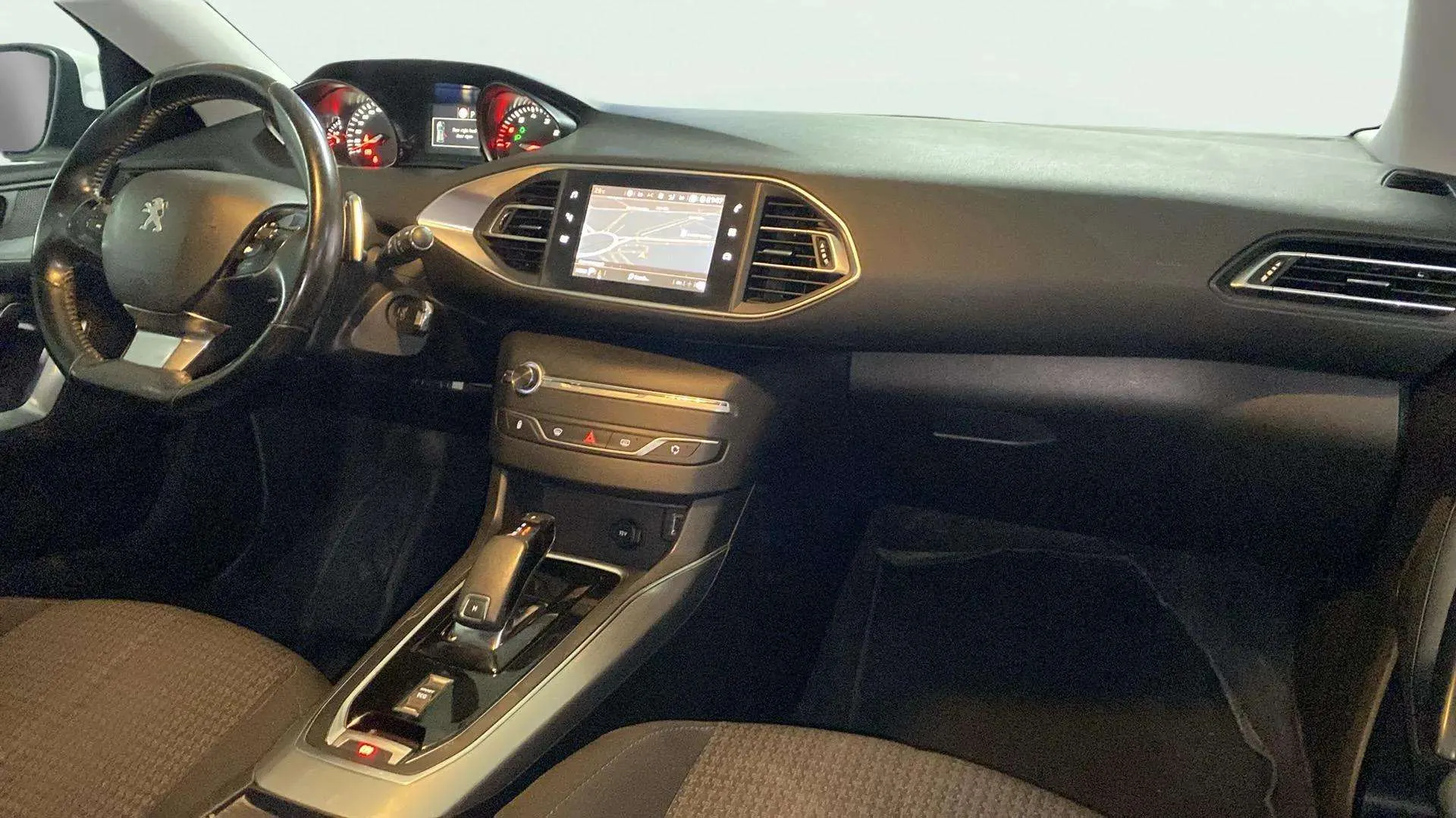 Peugeot 308 Style 1.2 PureTech EAT8 - foto 29
