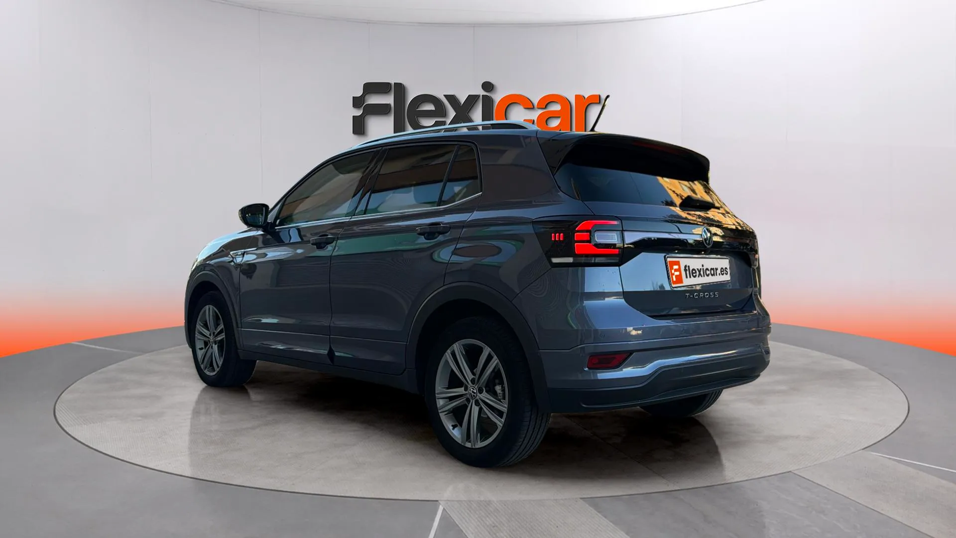 Volkswagen T-Cross R-Line 1.0 TSI DSG - foto 5