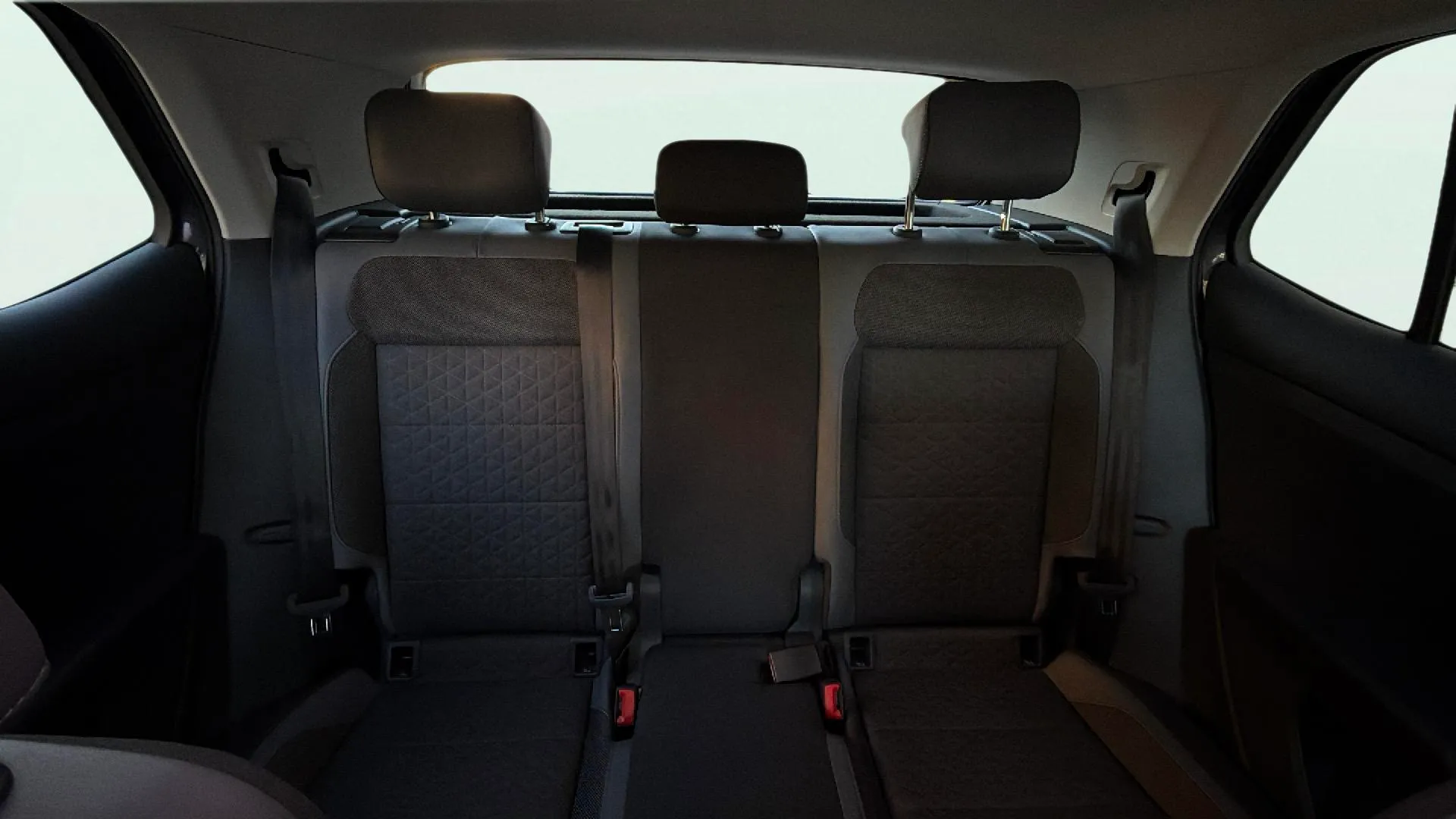 Volkswagen T-Cross R-Line 1.0 TSI DSG - foto 22