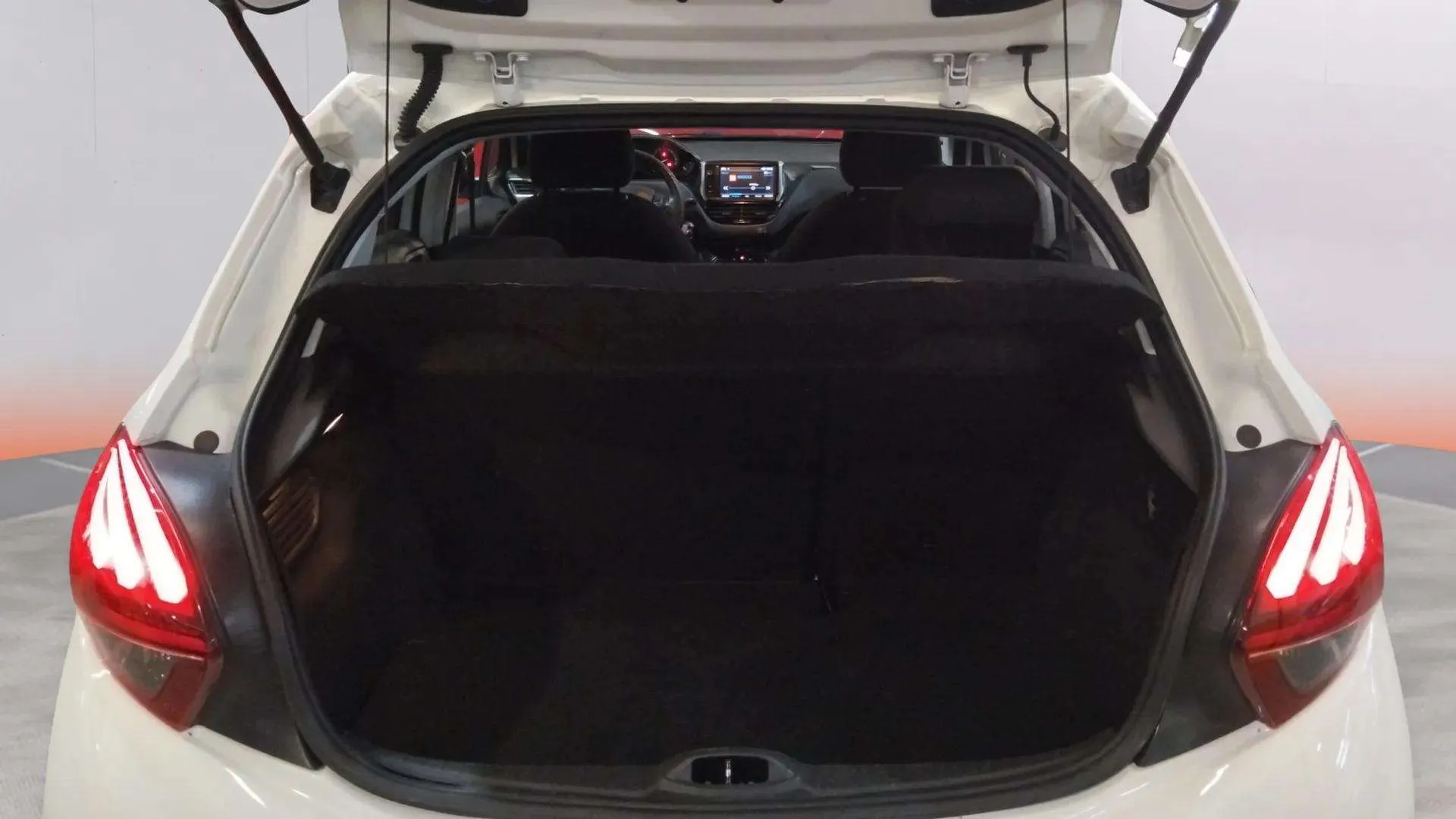 Peugeot 208 Tech Edition1.2L PureTech - foto 6