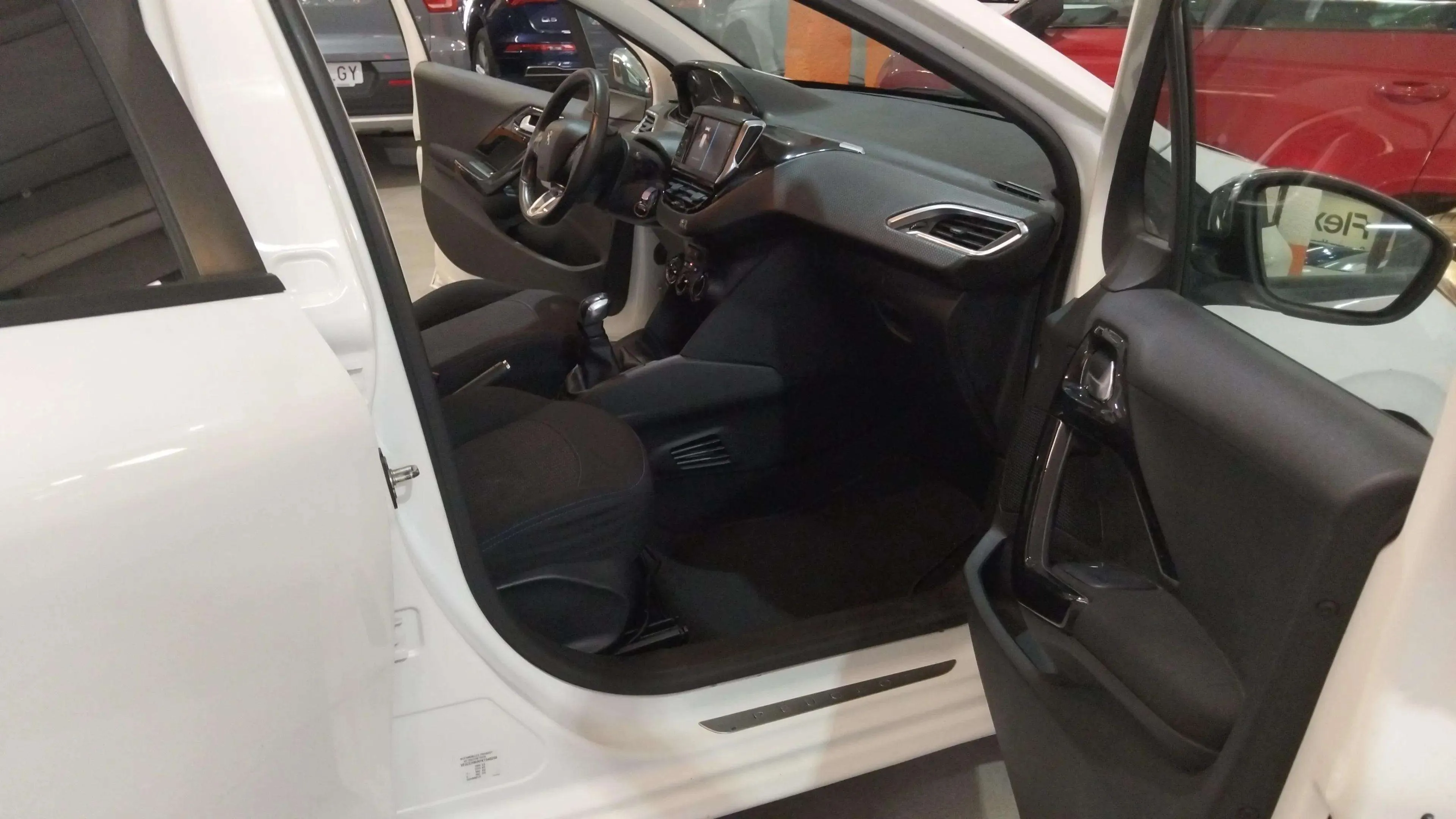 Peugeot 208 Tech Edition1.2L PureTech - foto 7