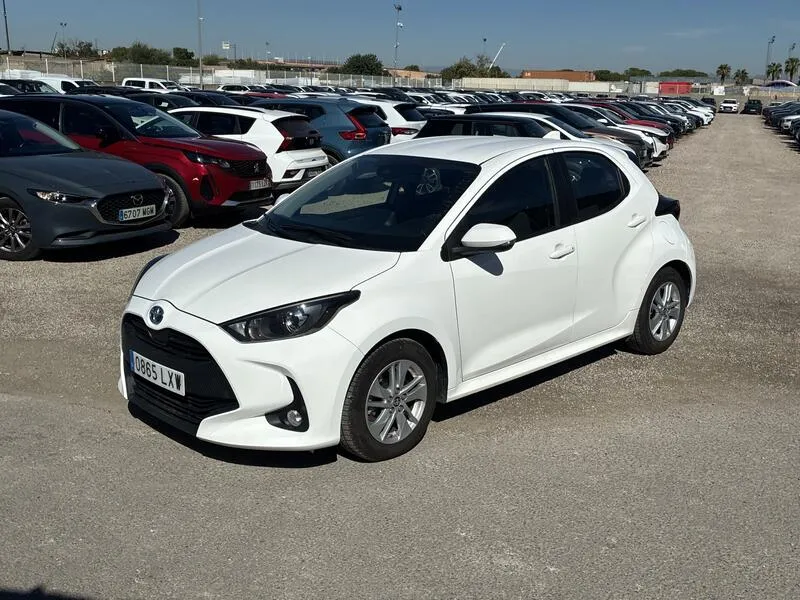 Toyota Yaris 1.5 120H Business Plus - foto 2
