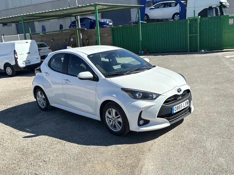 Toyota Yaris 1.5 120H Business Plus - foto 8