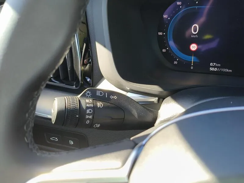 Volvo XC60 2.0 T6 AWD Recharge Core - foto 26