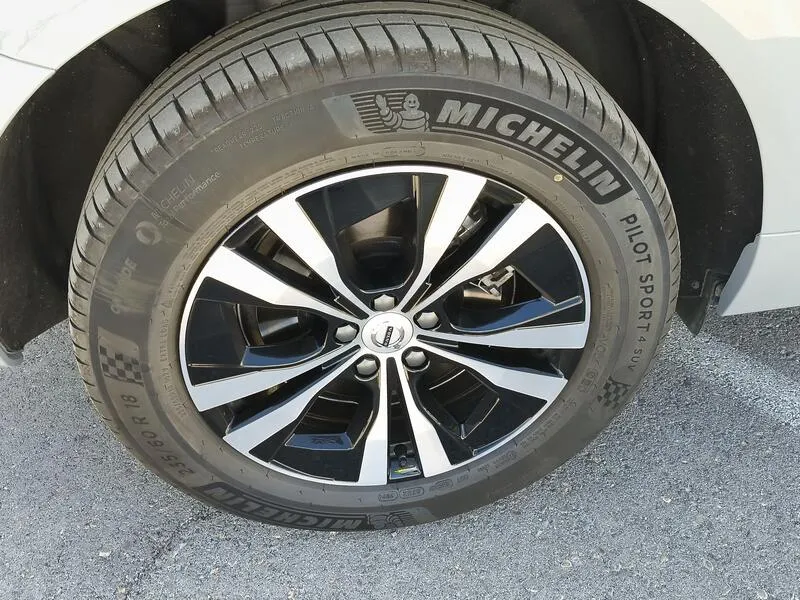 Volvo XC60 2.0 T6 AWD Recharge Core - foto 41