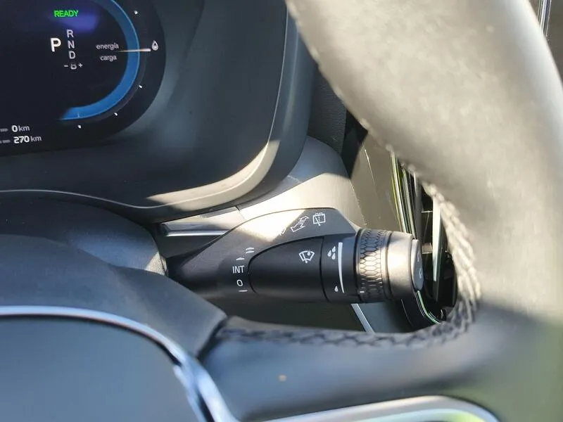 Volvo XC60 2.0 T6 AWD Recharge Core - foto 24