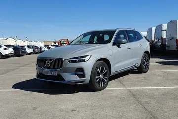 volvo xc60 20 t6 awd recharge core hibrido no enchufable automatica arval loeches 903000000289654