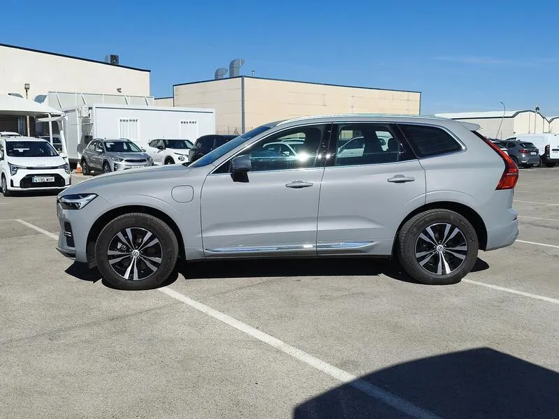 Volvo XC60 2.0 T6 AWD Recharge Core - foto 3