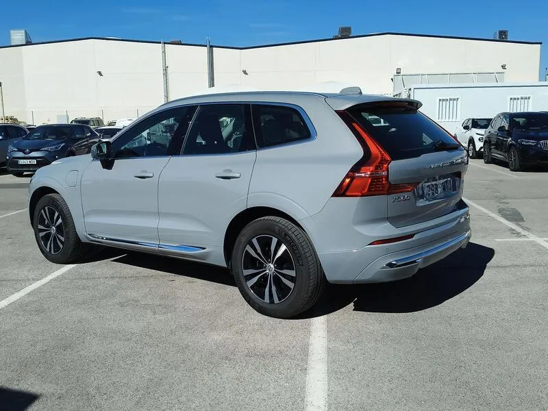 Volvo XC60 2.0 T6 AWD Recharge Core - foto 4