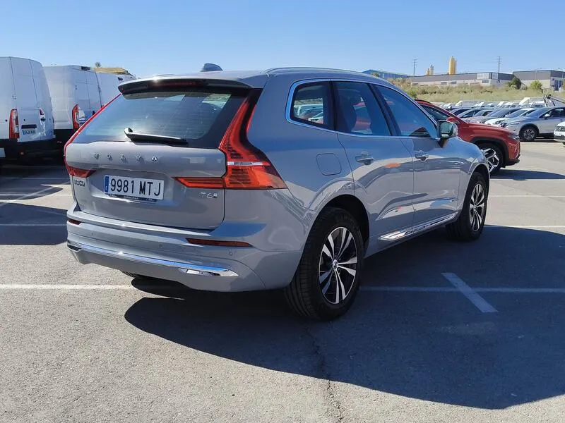 Volvo XC60 2.0 T6 AWD Recharge Core - foto 6
