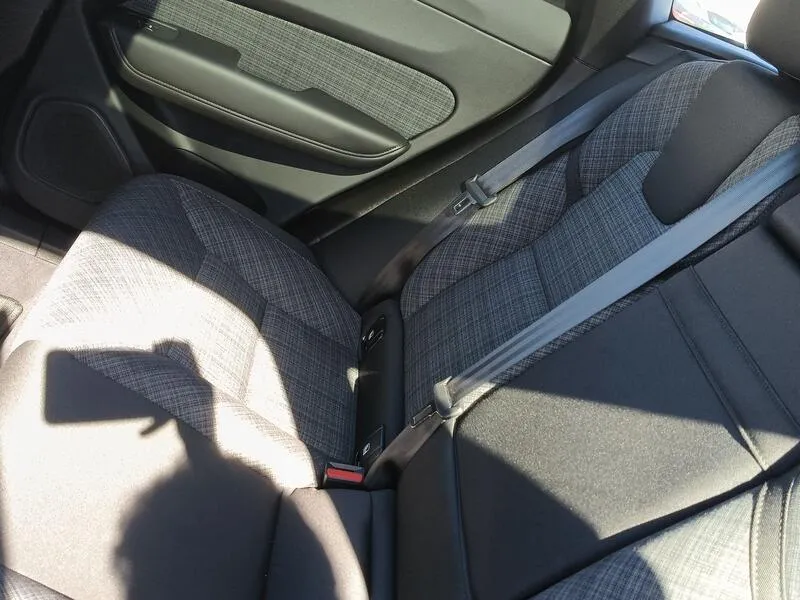Volvo XC60 2.0 T6 AWD Recharge Core - foto 33