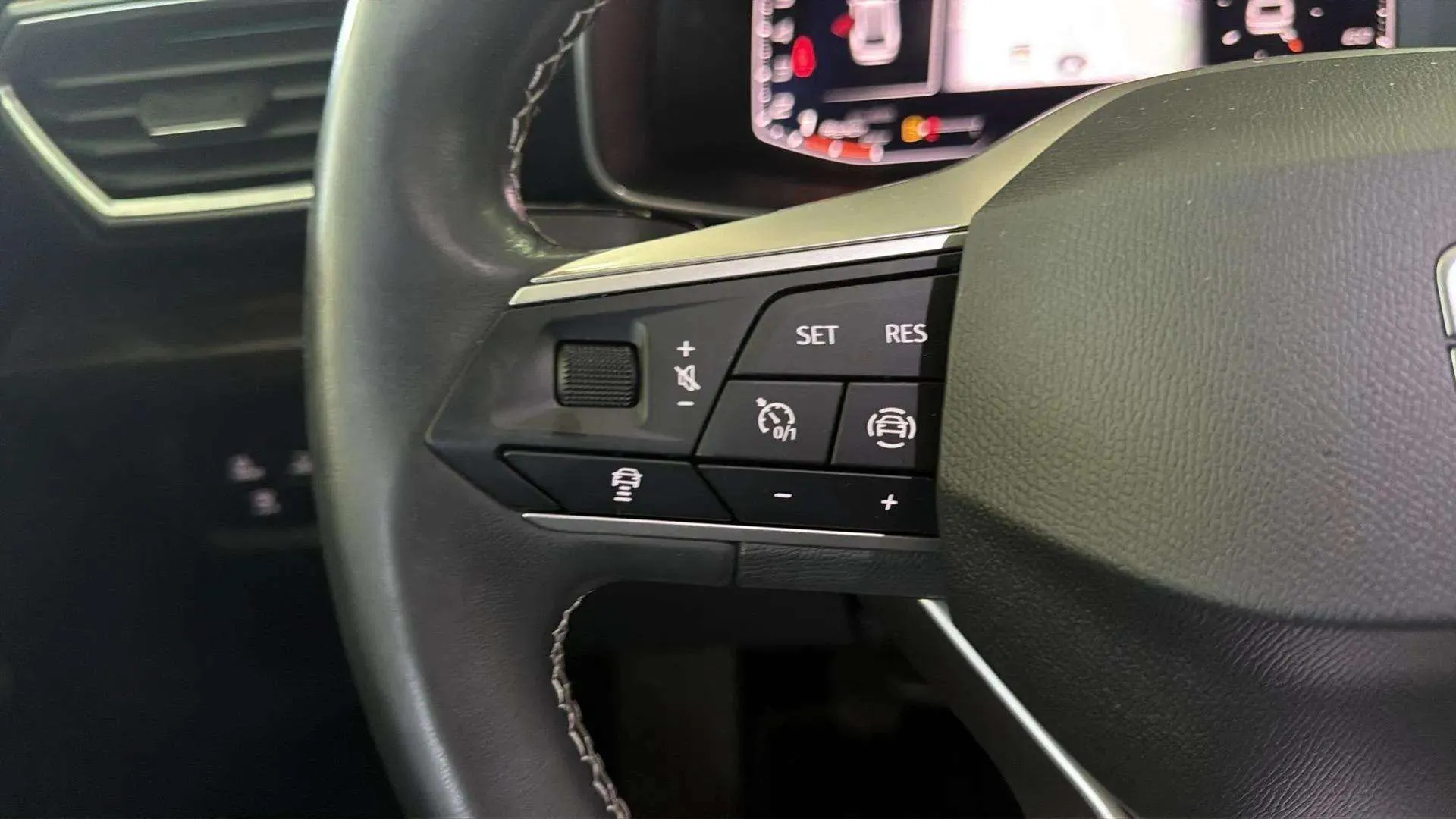 SEAT León - foto 11