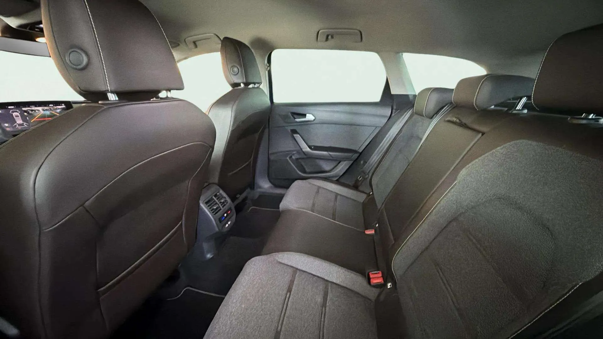 SEAT León - foto 20