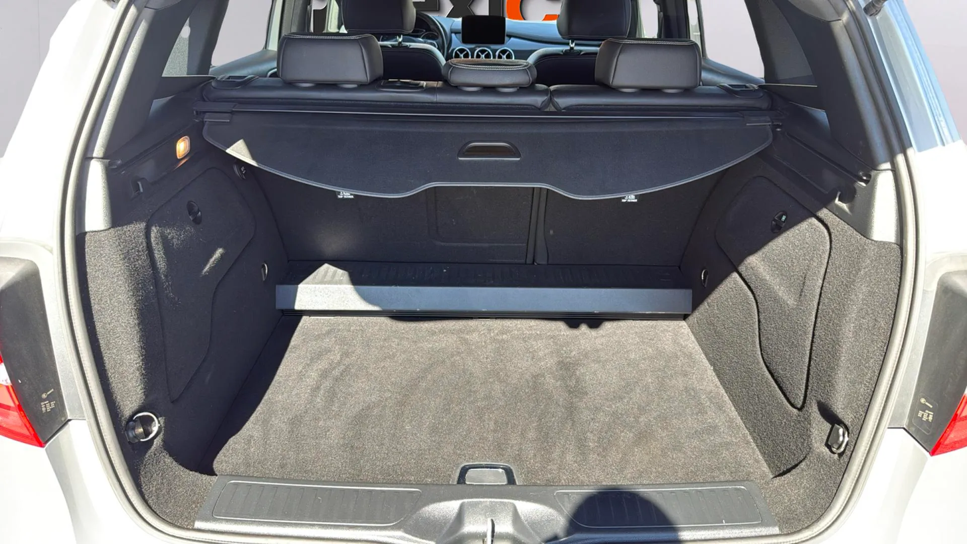 Mercedes-Benz Clase B B 200 d - foto 18