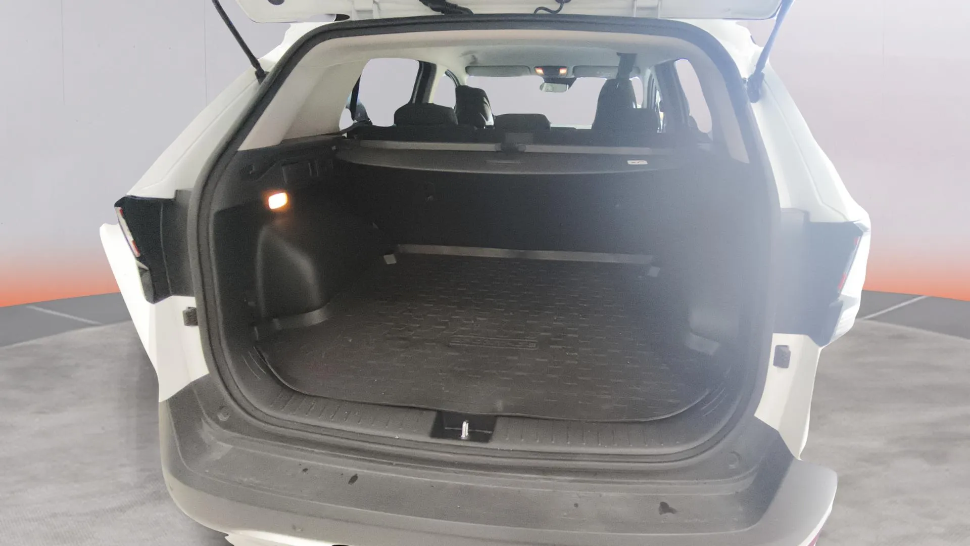 Kia Sportage 1.6 T-GDi Concept 4x2 - foto 9