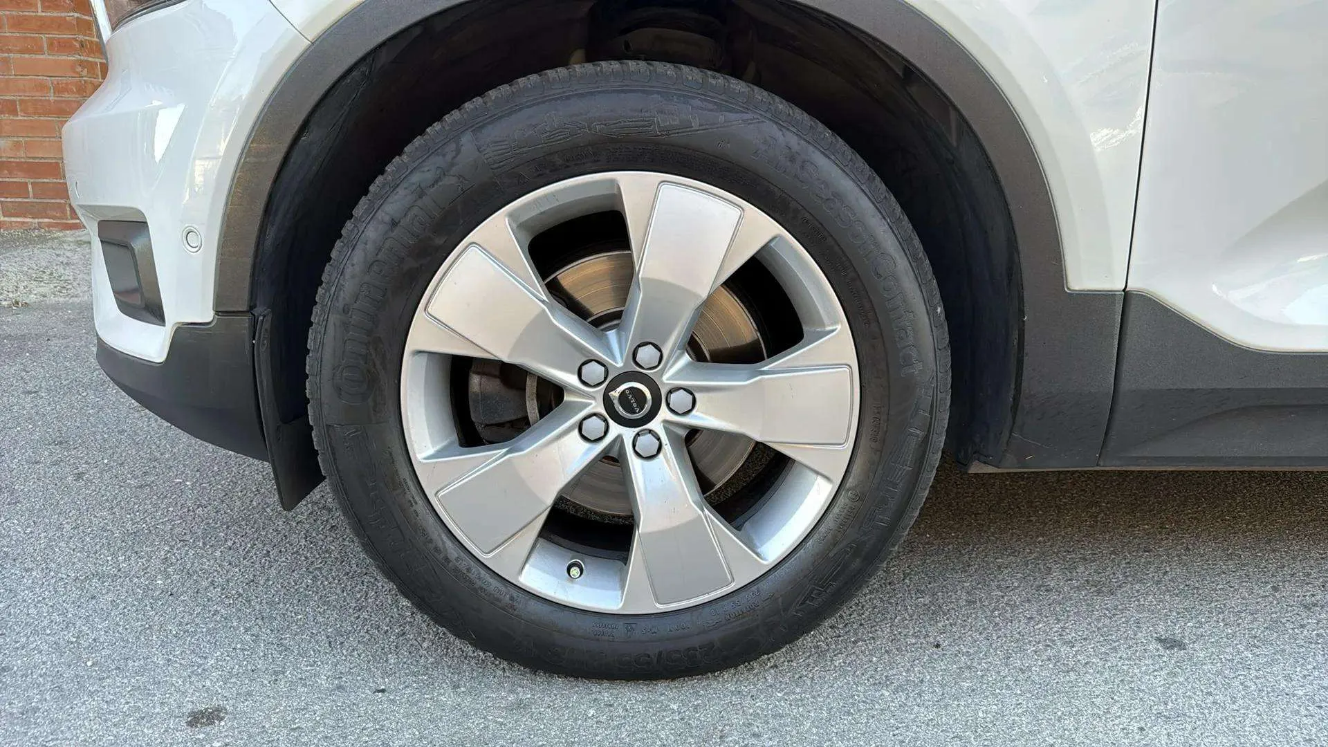 Volvo XC40 2.0 T5 AWD Momentum - foto 9