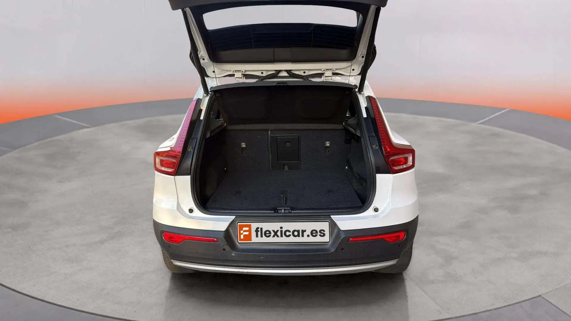 Volvo XC40 2.0 T5 AWD Momentum - foto 5