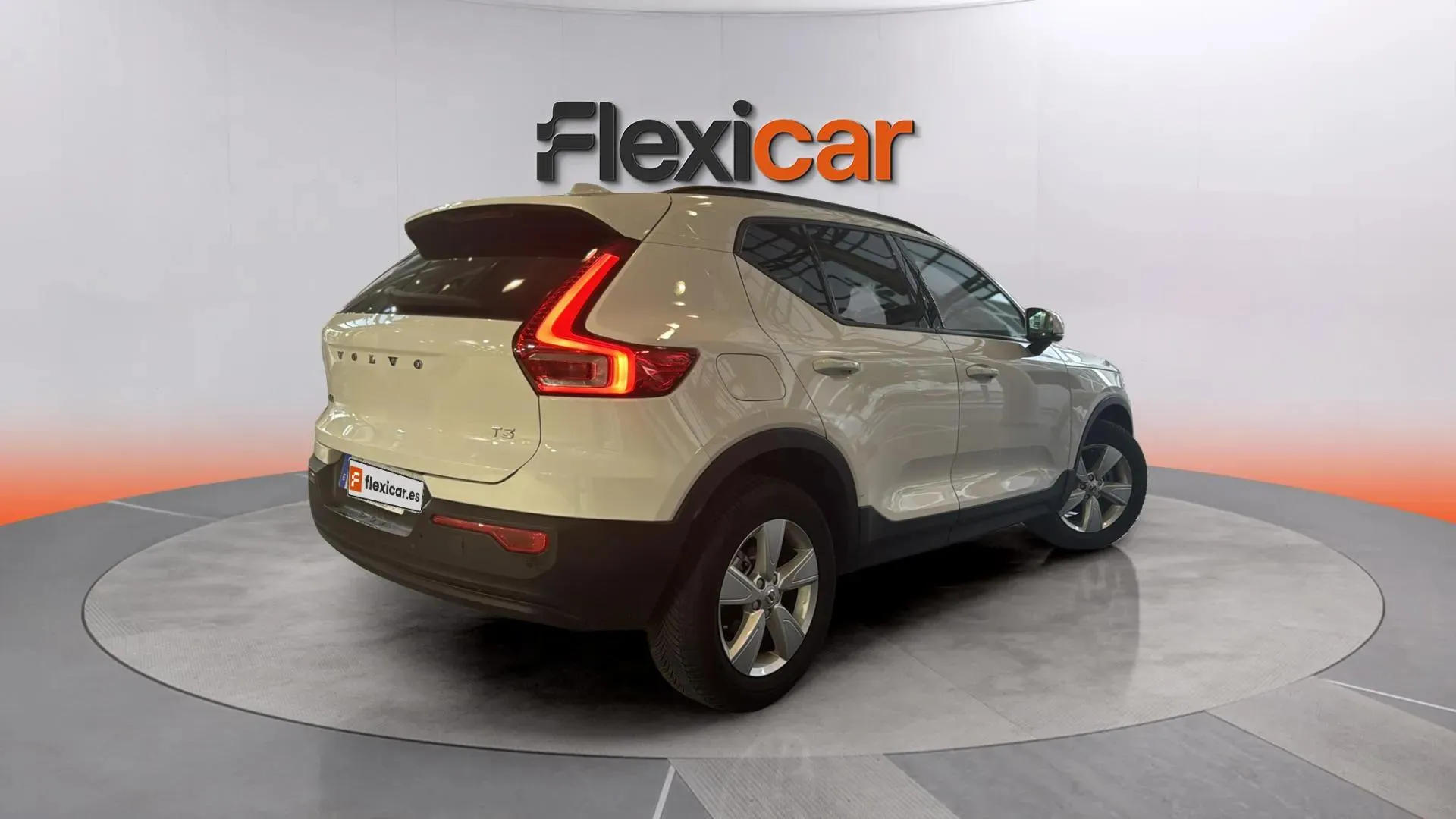 Volvo XC40 1.5 T3 Momentum - foto 3