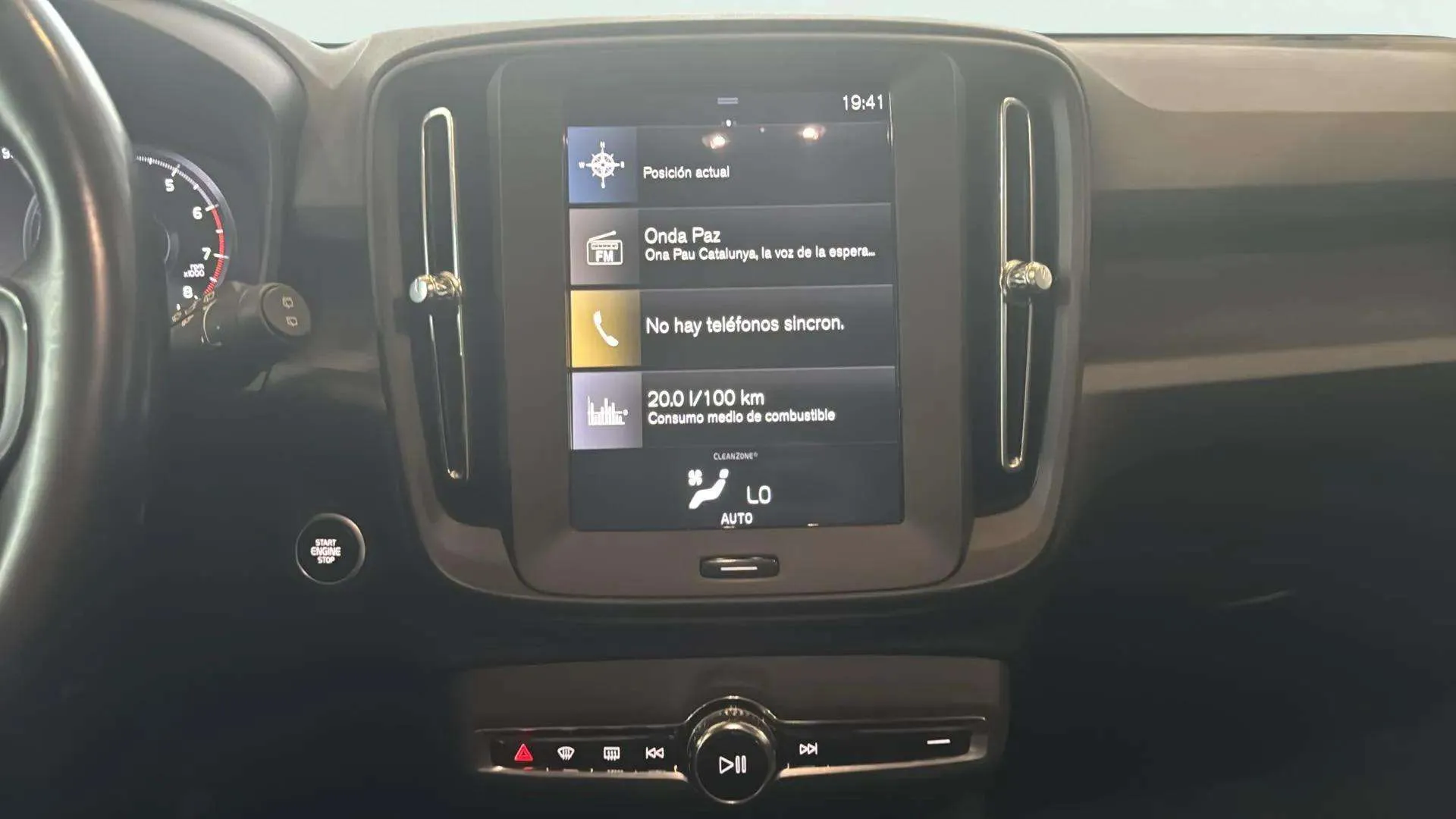 Volvo XC40 1.5 T3 Momentum - foto 10