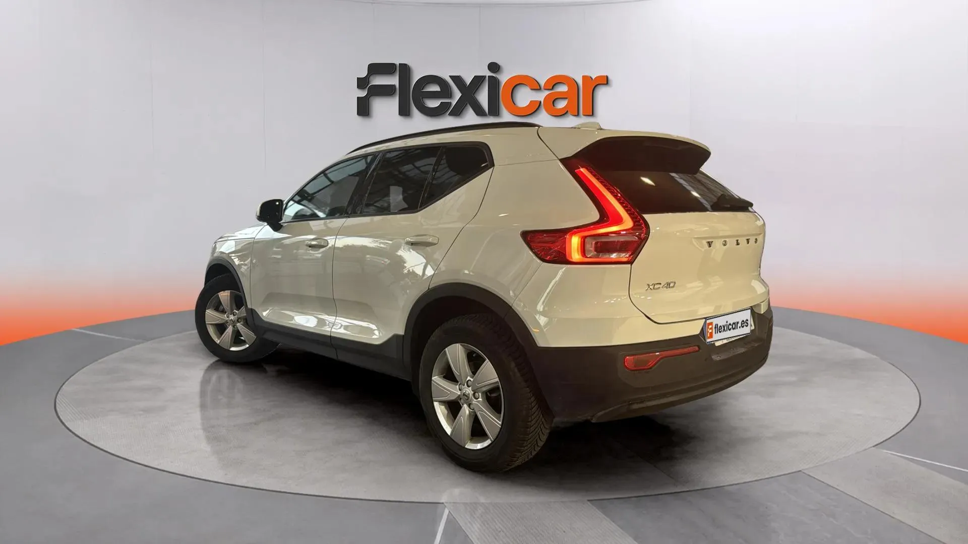 Volvo XC40 1.5 T3 Momentum - foto 5