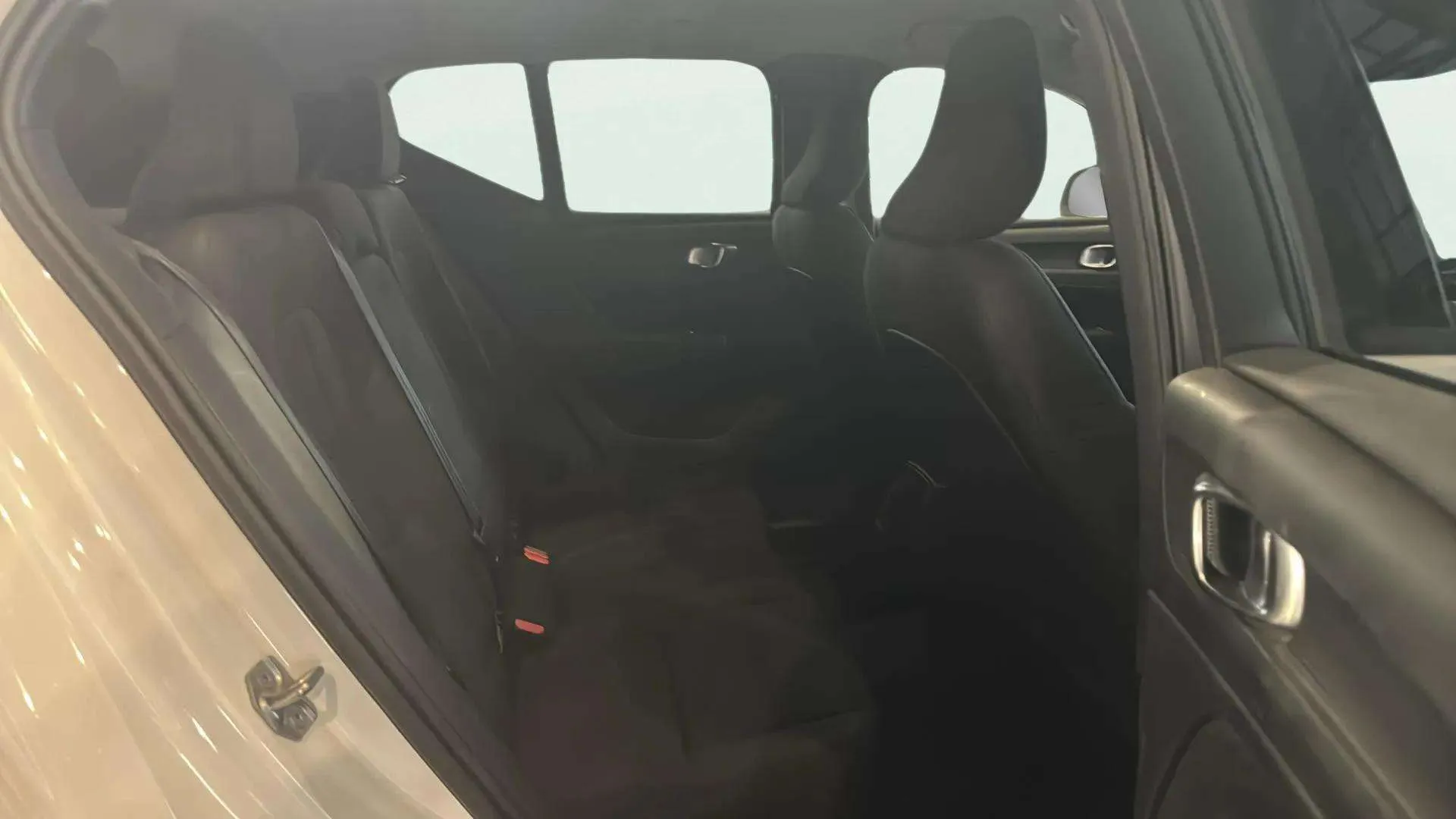Volvo XC40 1.5 T3 Momentum - foto 14