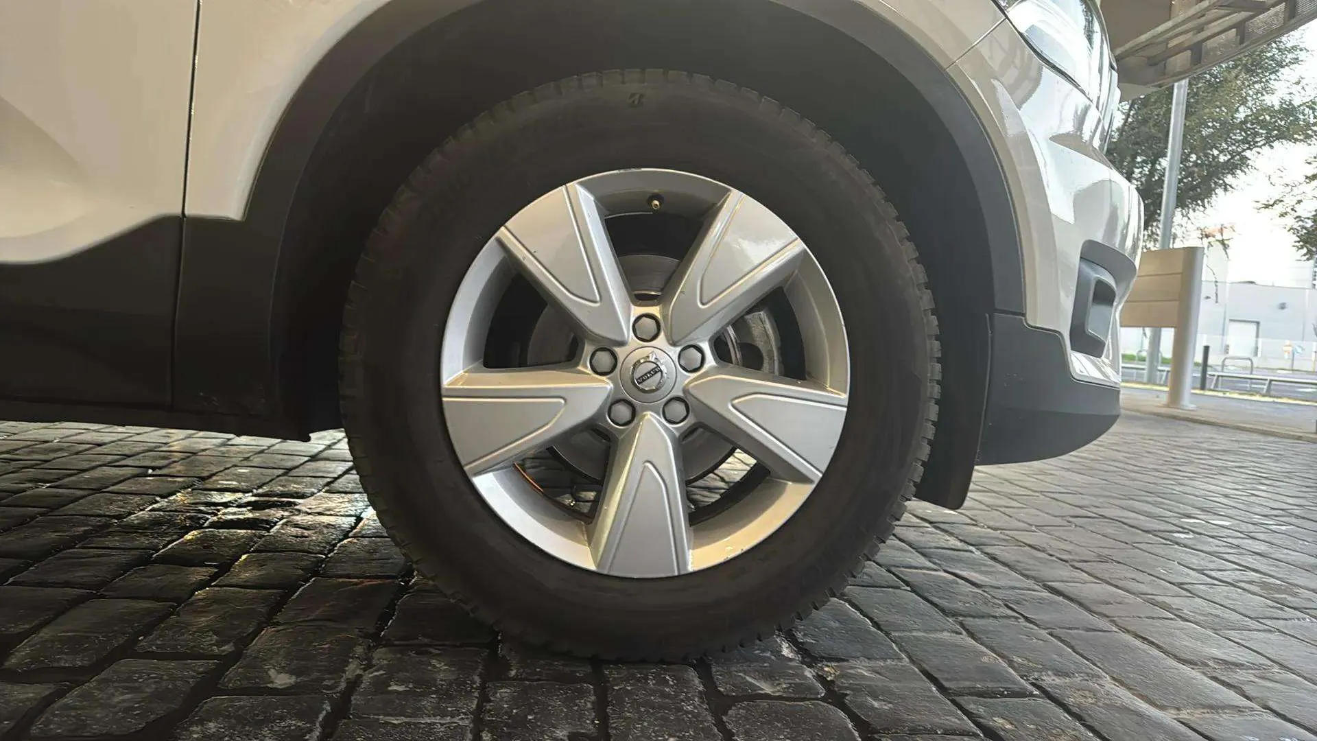 Volvo XC40 1.5 T3 Momentum - foto 17