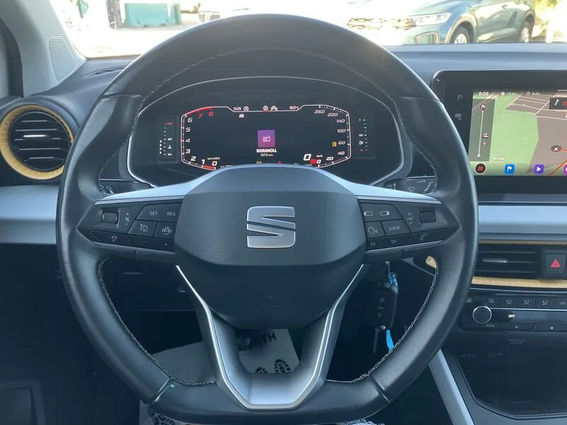 SEAT Arona 1.0 TSI Style Plus - foto 32