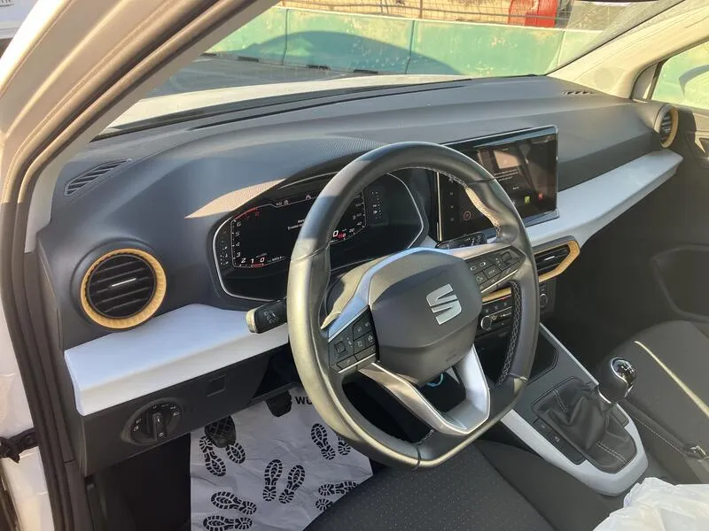 SEAT Arona 1.0 TSI Style Plus - foto 10