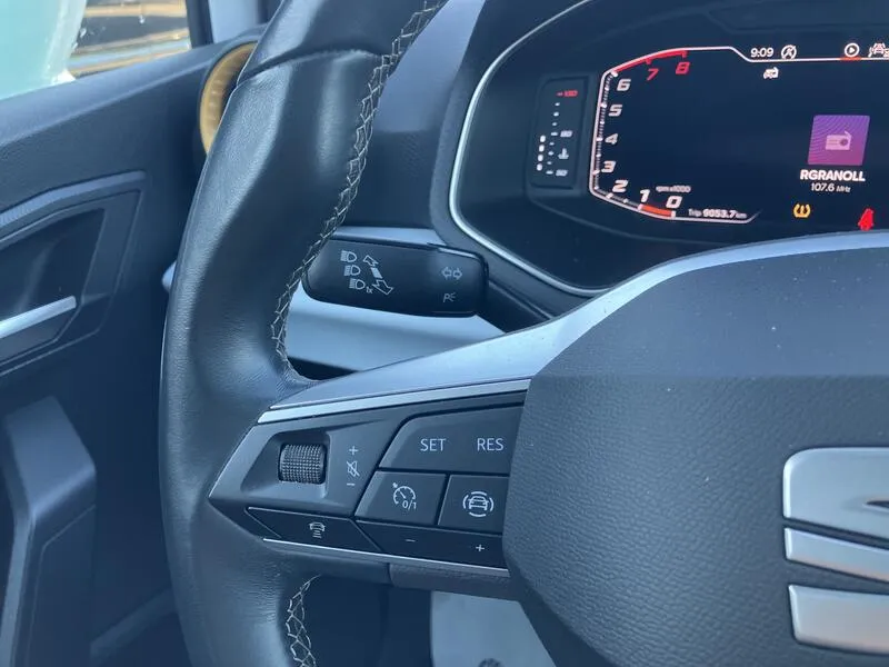SEAT Arona 1.0 TSI Style Plus - foto 34