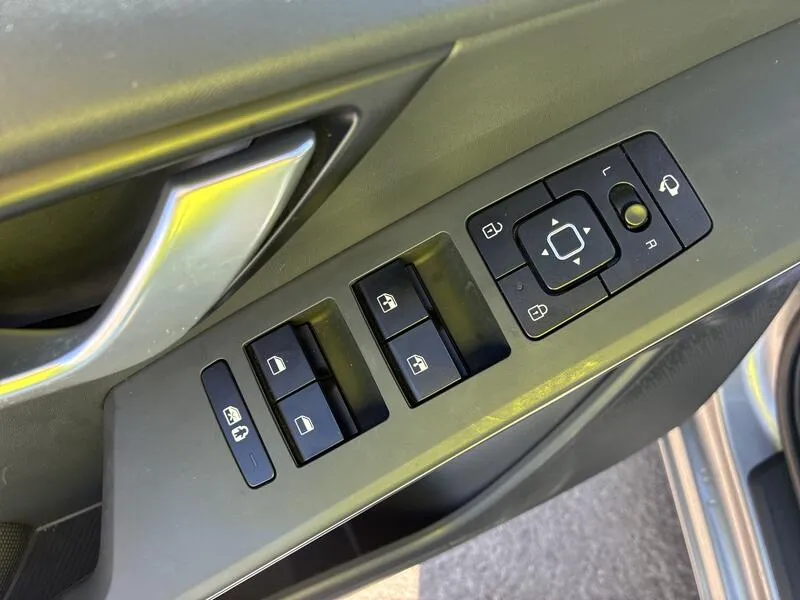 Kia Niro 1.6 GDi HEV Drive - foto 26