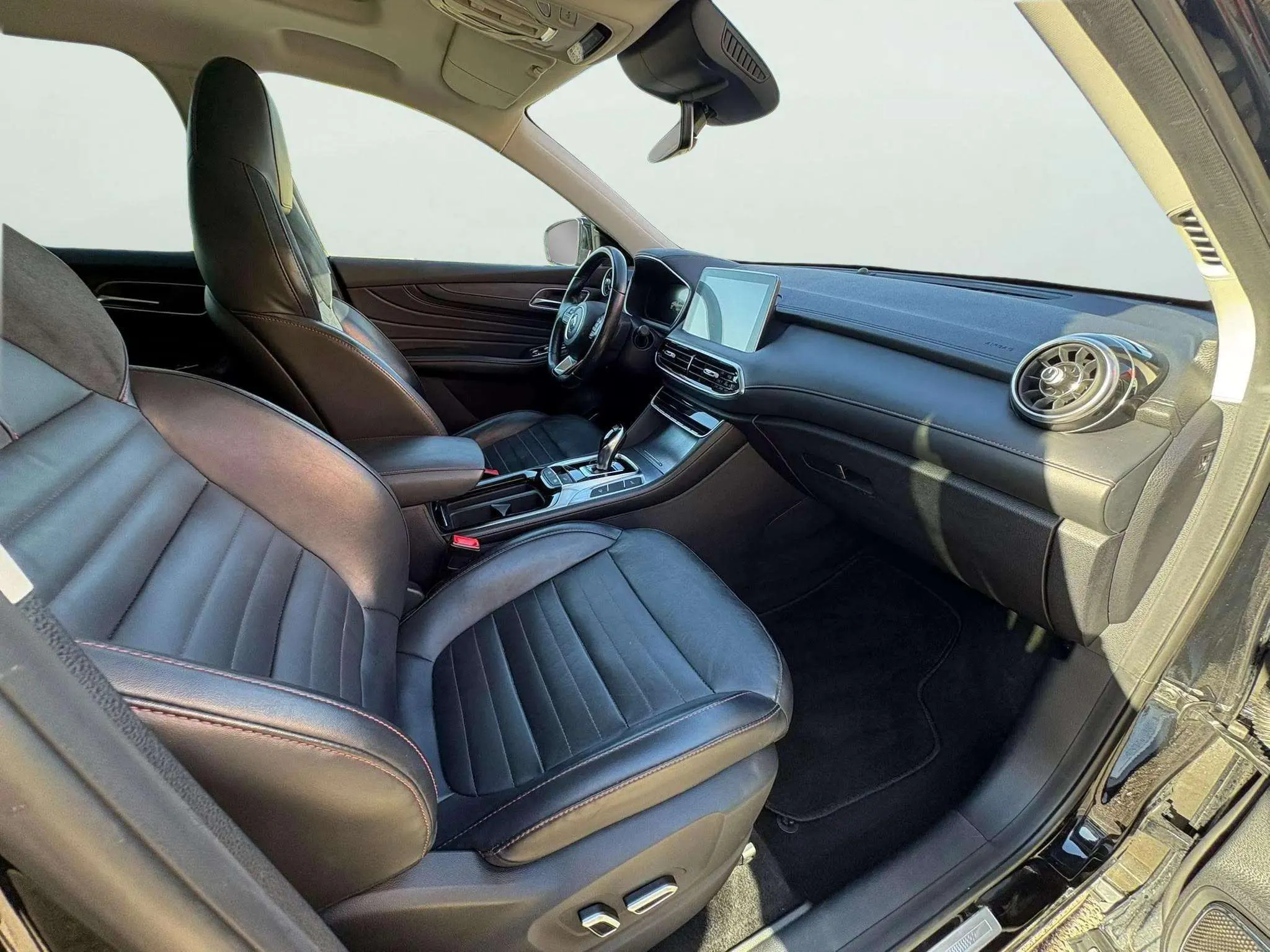 MG HS 1.5T-GDI PHEV Luxury - foto 28