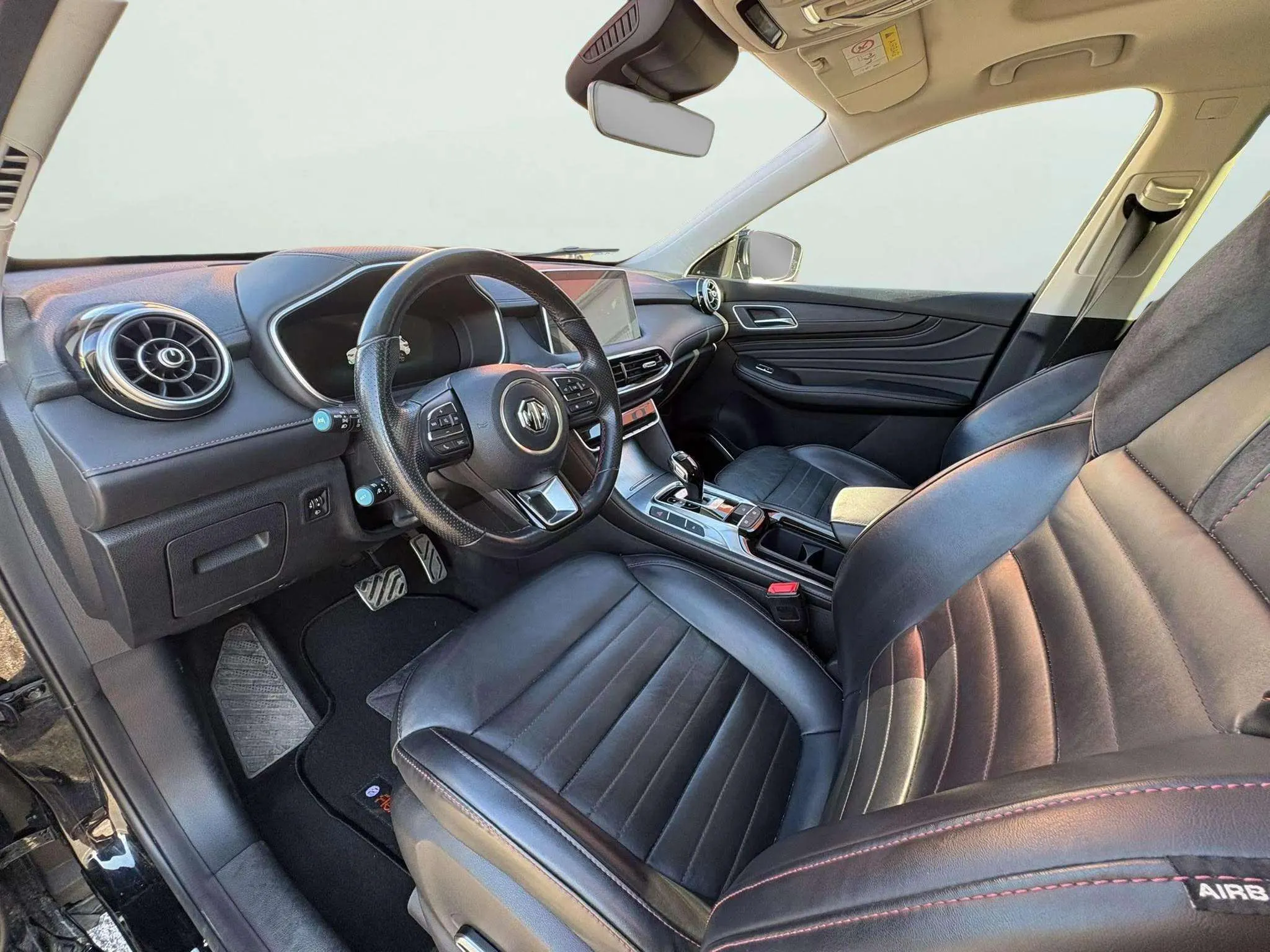 MG HS 1.5T-GDI PHEV Luxury - foto 26