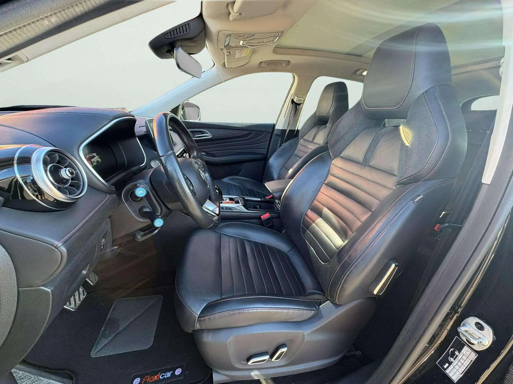 MG HS 1.5T-GDI PHEV Luxury - foto 27
