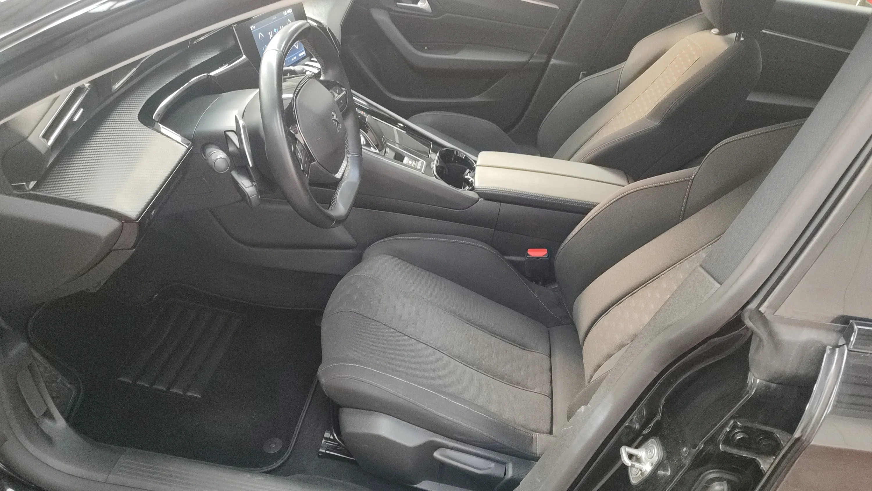 Peugeot 508 Active Pack PureTech 130 EAT8 - foto 19