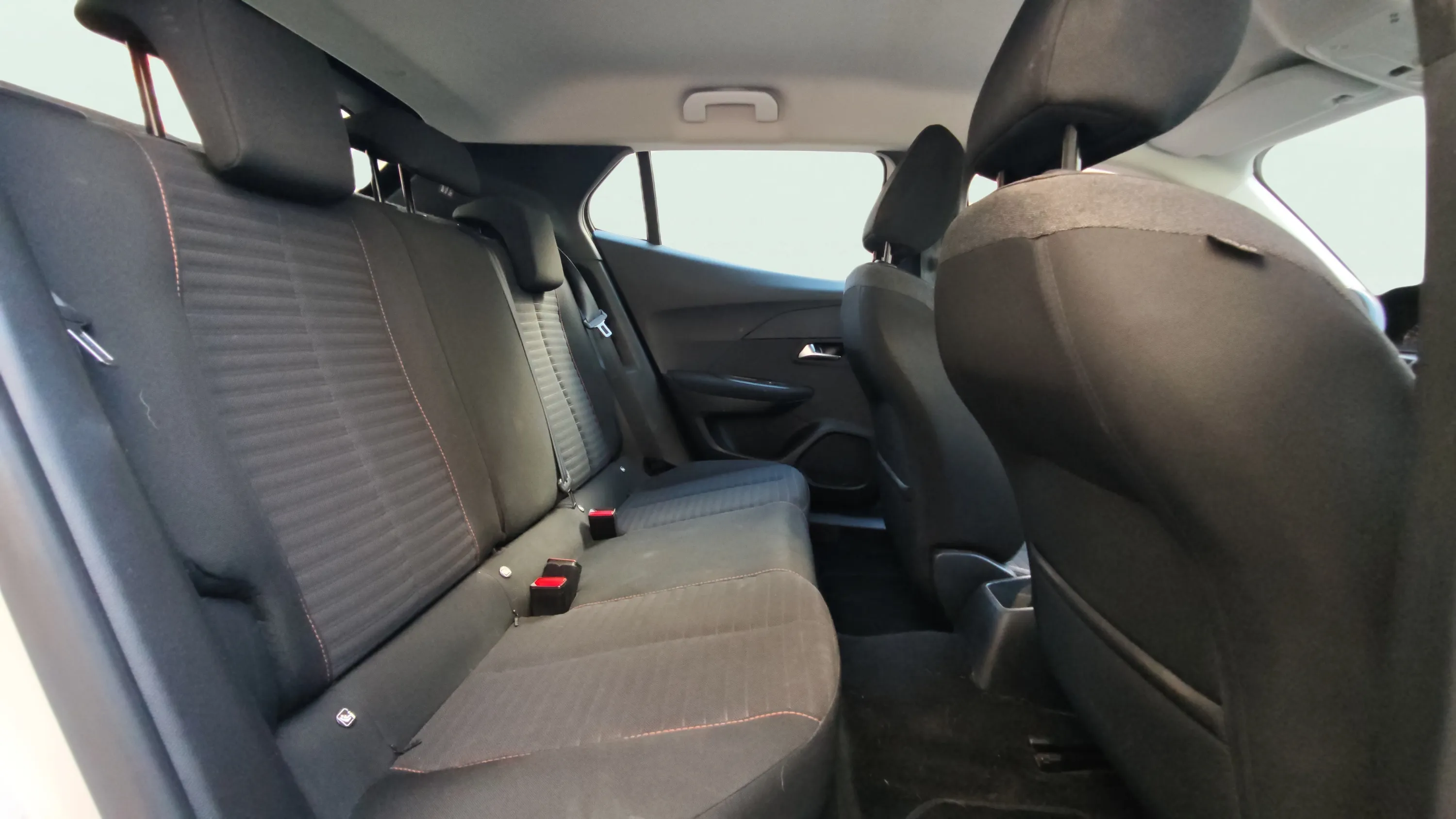 Peugeot 2008 Active Pack BlueHDi - foto 11