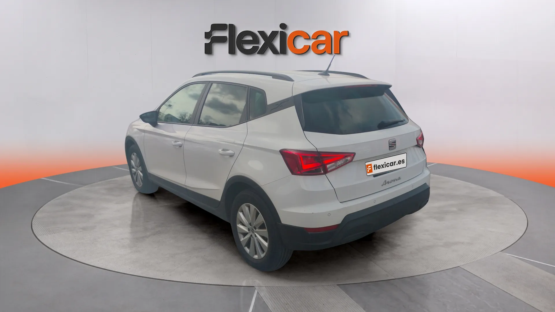 SEAT Arona 1.0 TSI Reference - foto 8