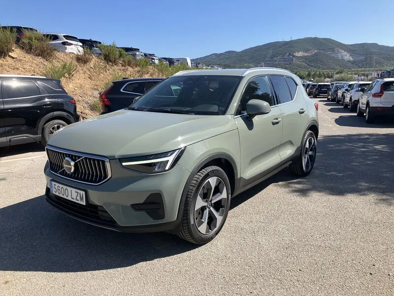 Volvo XC40 2.0 B3 G Plus Bright