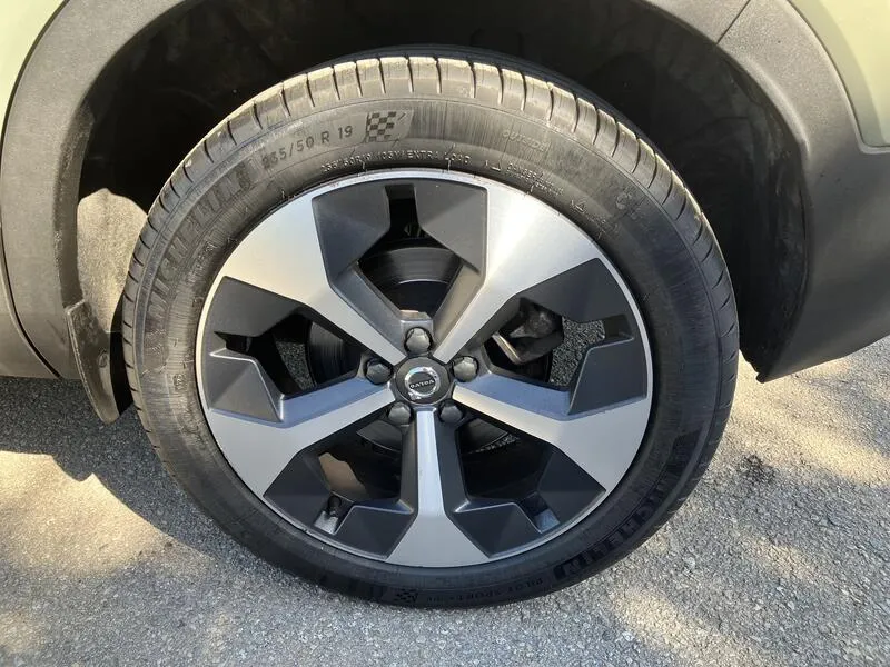 Volvo XC40 2.0 B3 G Plus Bright - foto 29