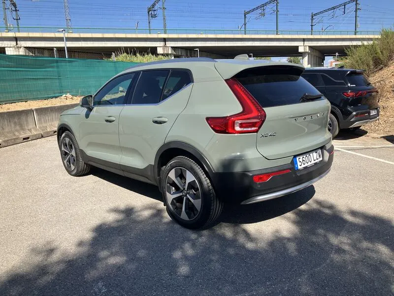 Volvo XC40 2.0 B3 G Plus Bright - foto 4