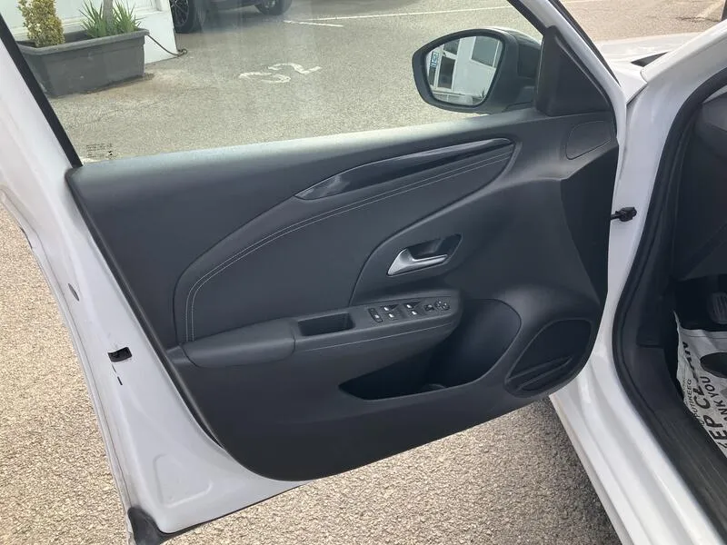Opel Corsa 1.2T XHL Elegance - foto 11