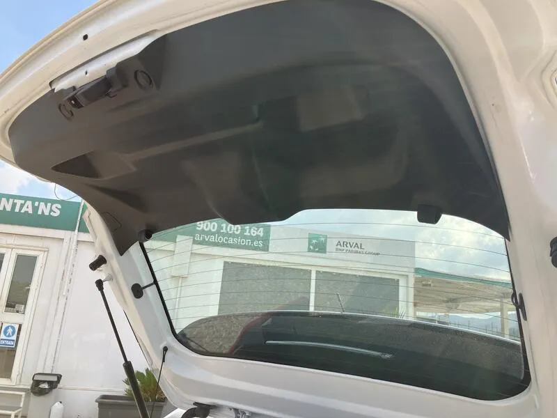 Opel Corsa 1.2T XHL Elegance - foto 32