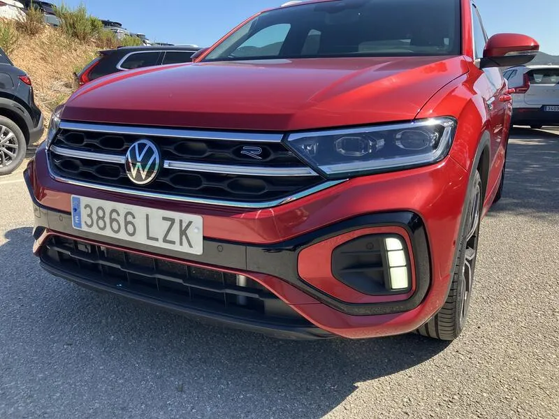 Volkswagen T-Roc R-Line 1.5 TSI DSG - foto 37