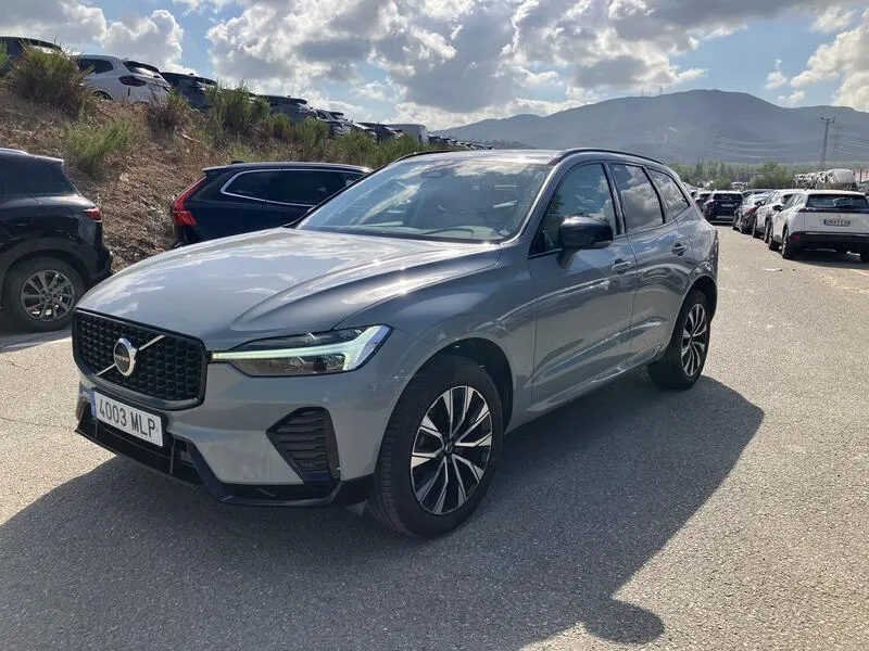 Volvo XC60 2.0 B4 D AWD Plus Dark