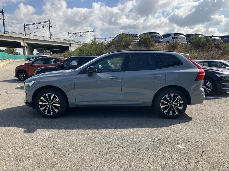 Volvo XC60 2.0 B4 D AWD Plus Dark - foto 3